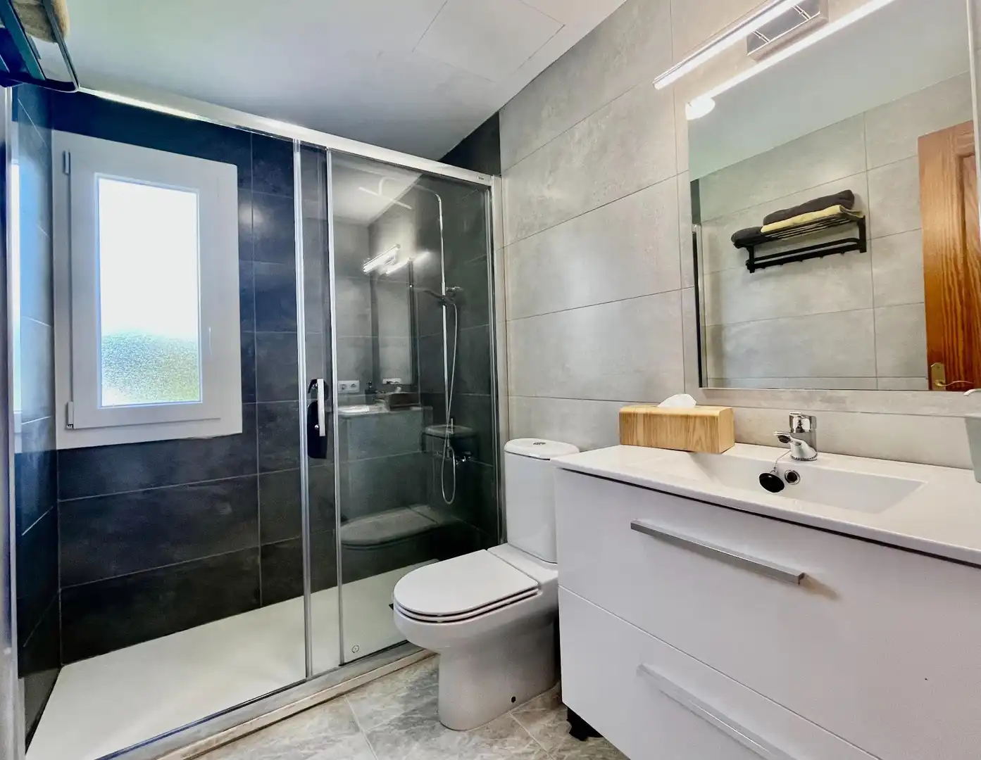 Bathroom of Apartments for rent in Sant Llorenç des Cardassar  with Air Conditioner, Heating and Private garden