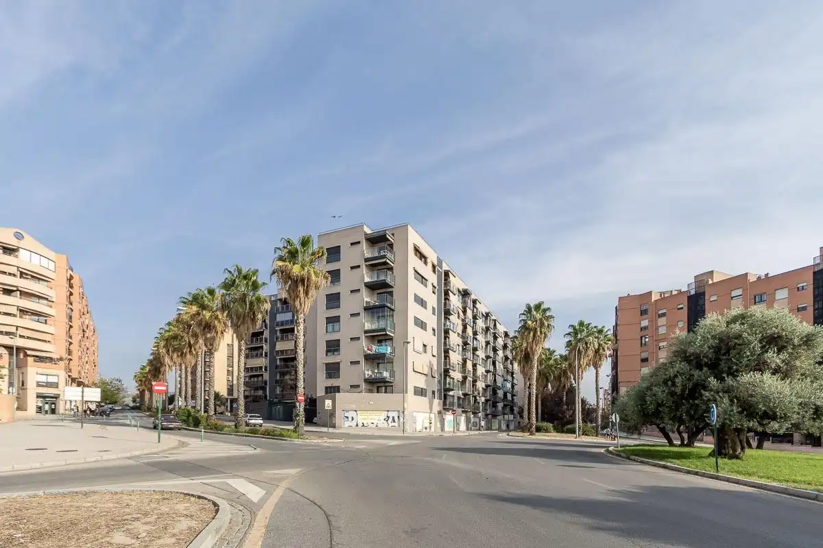 Exterior view of Flat for sale in Granada  with Heating, Terrace and Storage room