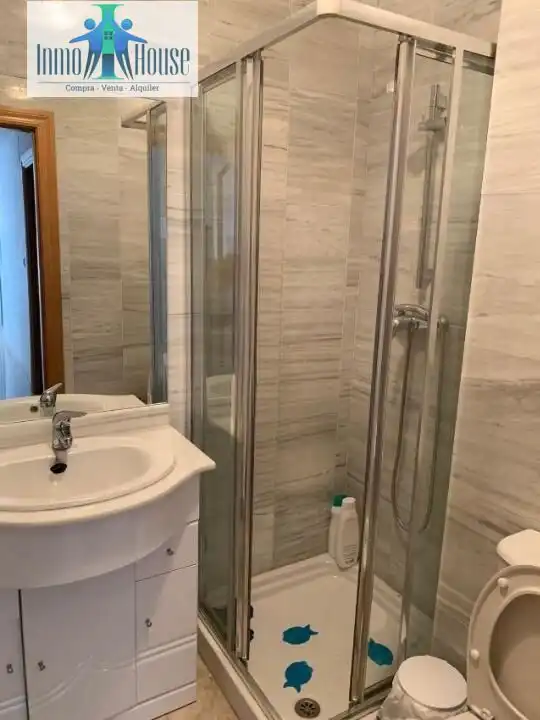 Flat with terrace for sale in Feria, imagen 9