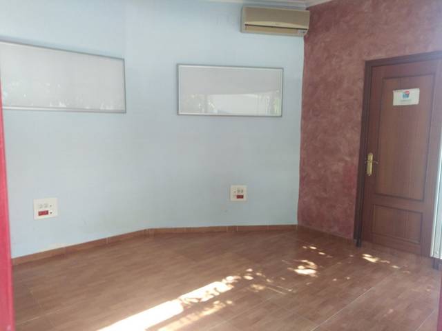 Local comercial en Alquiler en Ciudad Jardín - Zoco