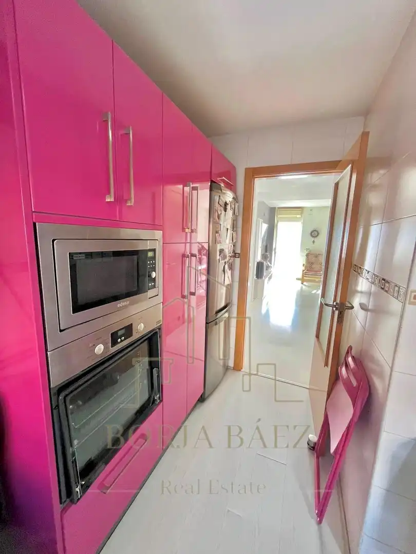 Kitchen of Detached homes for sale in Vélez-Málaga
