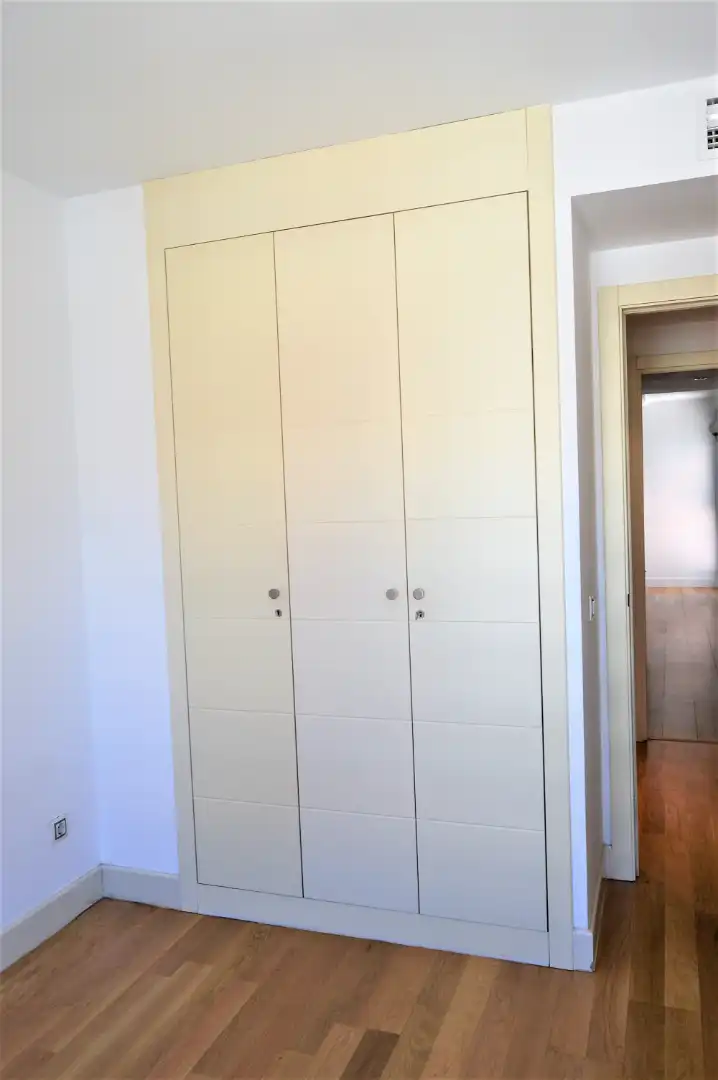 Schlafzimmer von Wohnung zur Miete in Madrid mit Klimaanlage, Heizung und Parkett