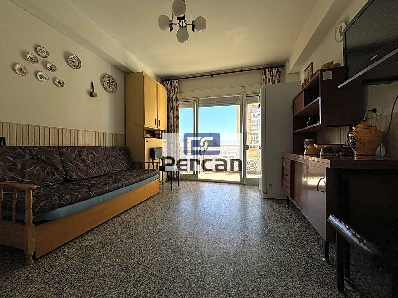 Dormitori de Apartament en venda en El Campello amb Terrassa