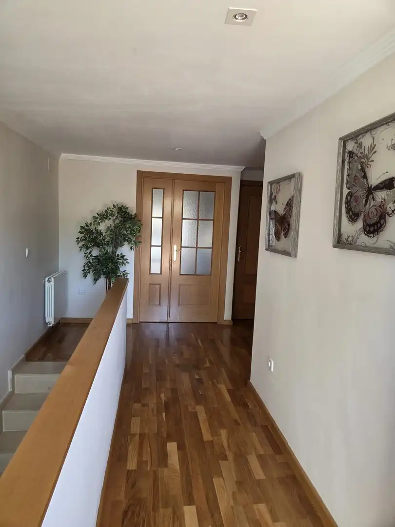 Maison mitoyenne avec piscine à vendre à Oeste
