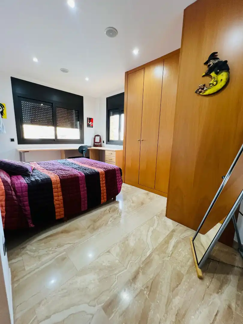 Dormitori de Casa o xalet en venda en Pineda de Mar amb Aire condicionat, Calefacció i Jardí privat