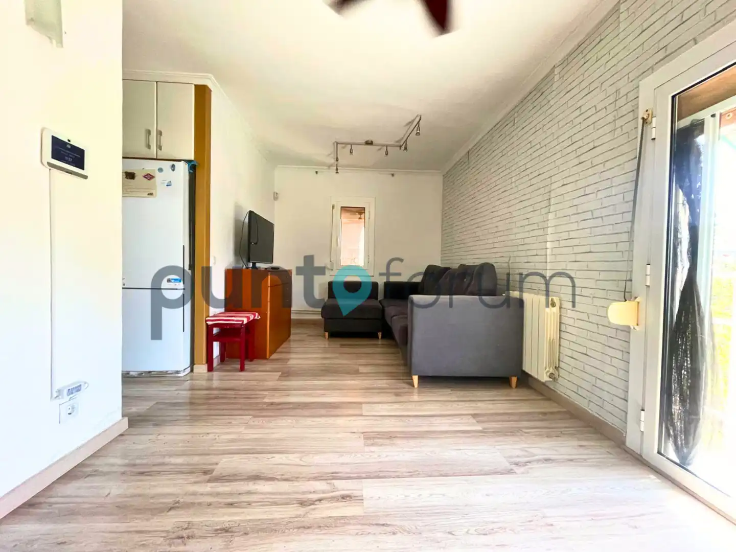 Sala de estar de Piso en venta en Barcelona con Calefacción, Trastero y Amueblado