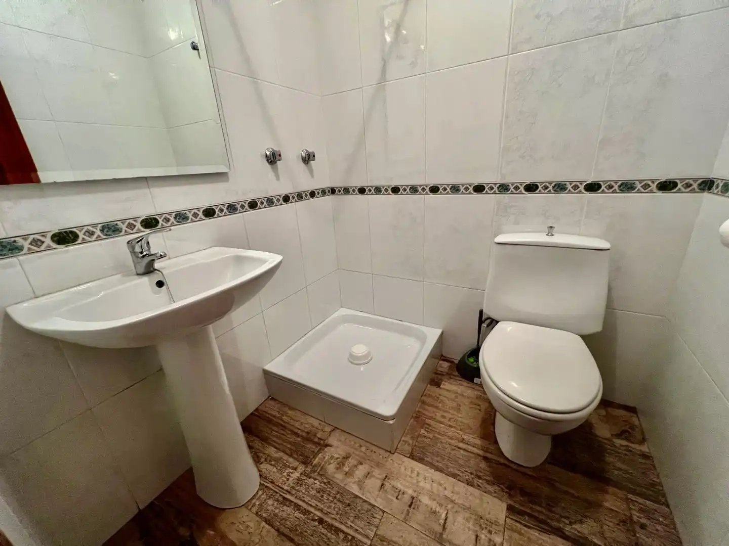 Flat for rent in Antonio Martinez Virel, Valdepasillas - La Paz - Huerta Rosales