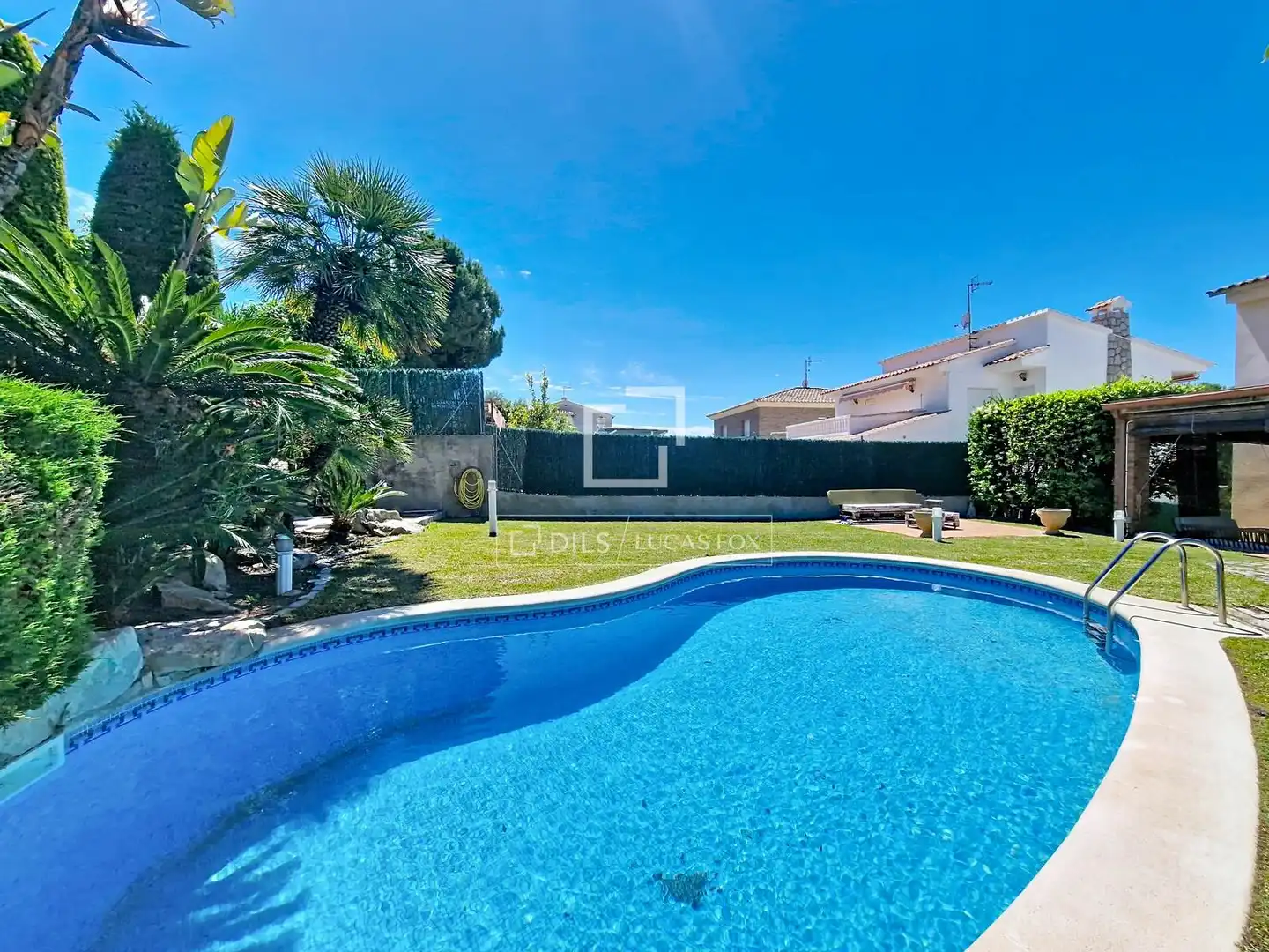 Piscina de Casa o chalet de alquiler en Cunit con Aire acondicionado, Calefacción y Jardín privado