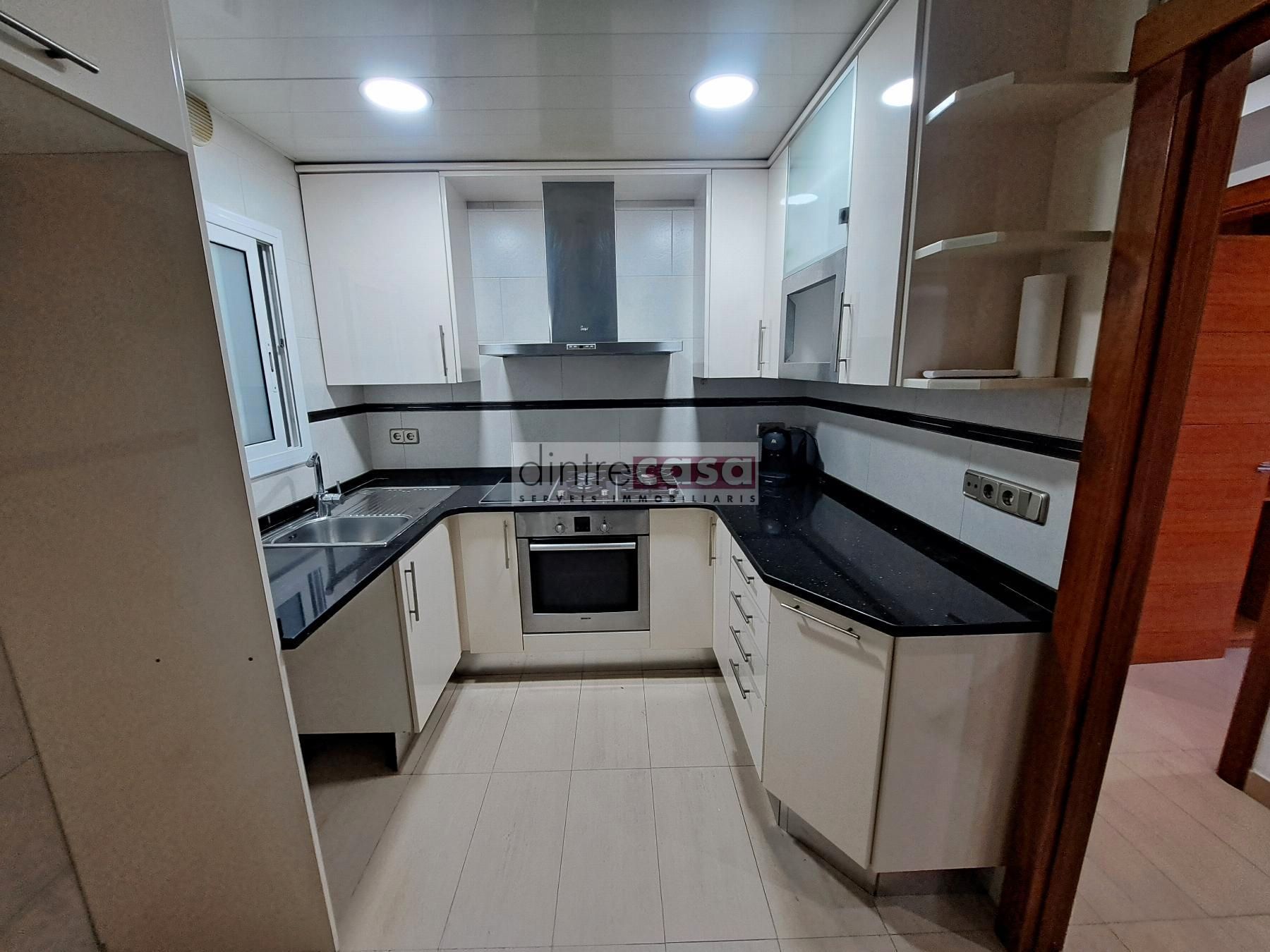 Cocina de Piso en venta en Tordera con Aire acondicionado, Calefacción y Horno