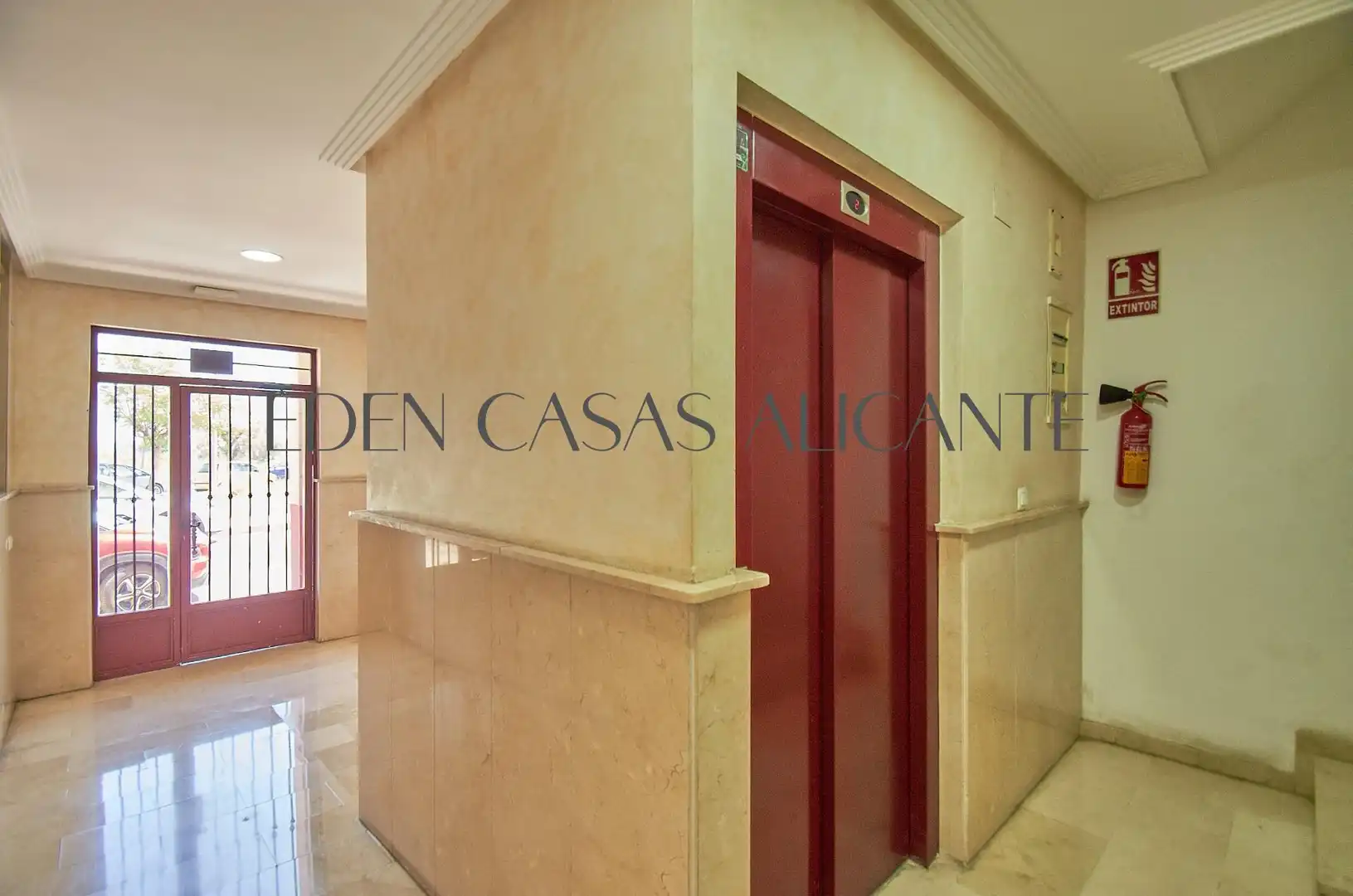 Piso en venta en El Campello con Aire acondicionado, Calefacción y Trastero