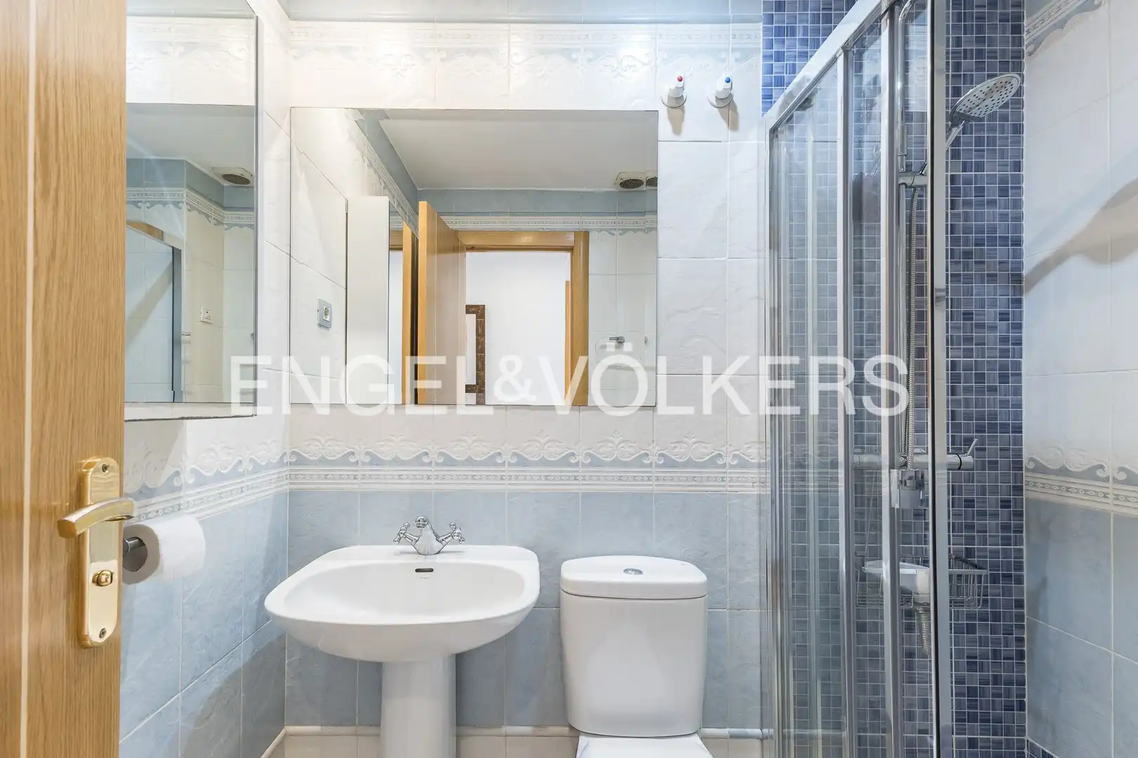 Baño de Piso en venta en Barcelona con Aire acondicionado, Calefacción y Piscina