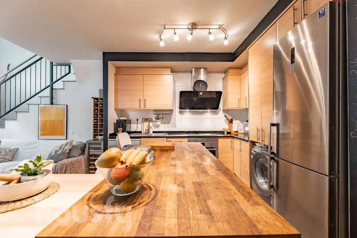 Kitchen of Duplexes for sale in L'Hospitalet de Llobregat  with Air Conditioner, Heating and Parquet flooring
