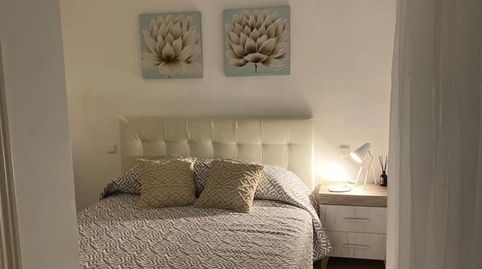 Foto 2 de Apartamento de alquiler en San Roque, 27, Puerto de Estepona, Estepona