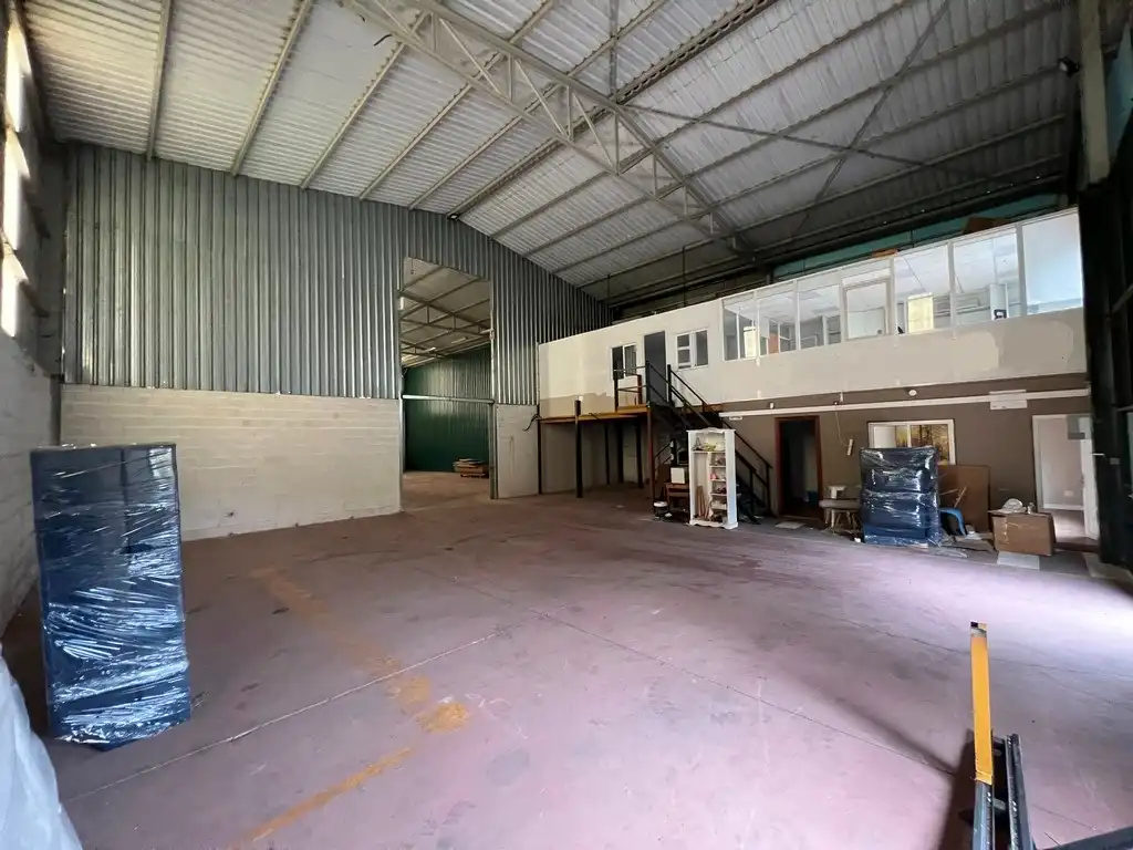 Nave industrial de alquiler en Lugar Lestedo, Boqueixón
