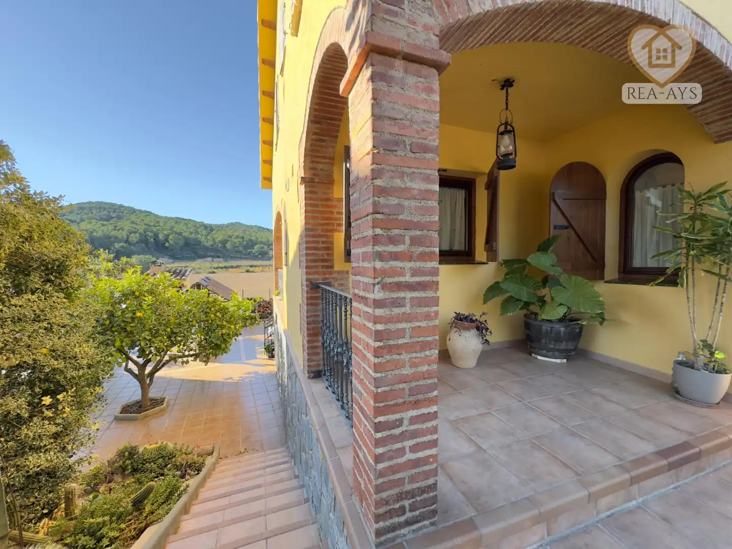 Vista exterior de Casa o chalet en venta en Albinyana con Jardín privado, Terraza y Amueblado