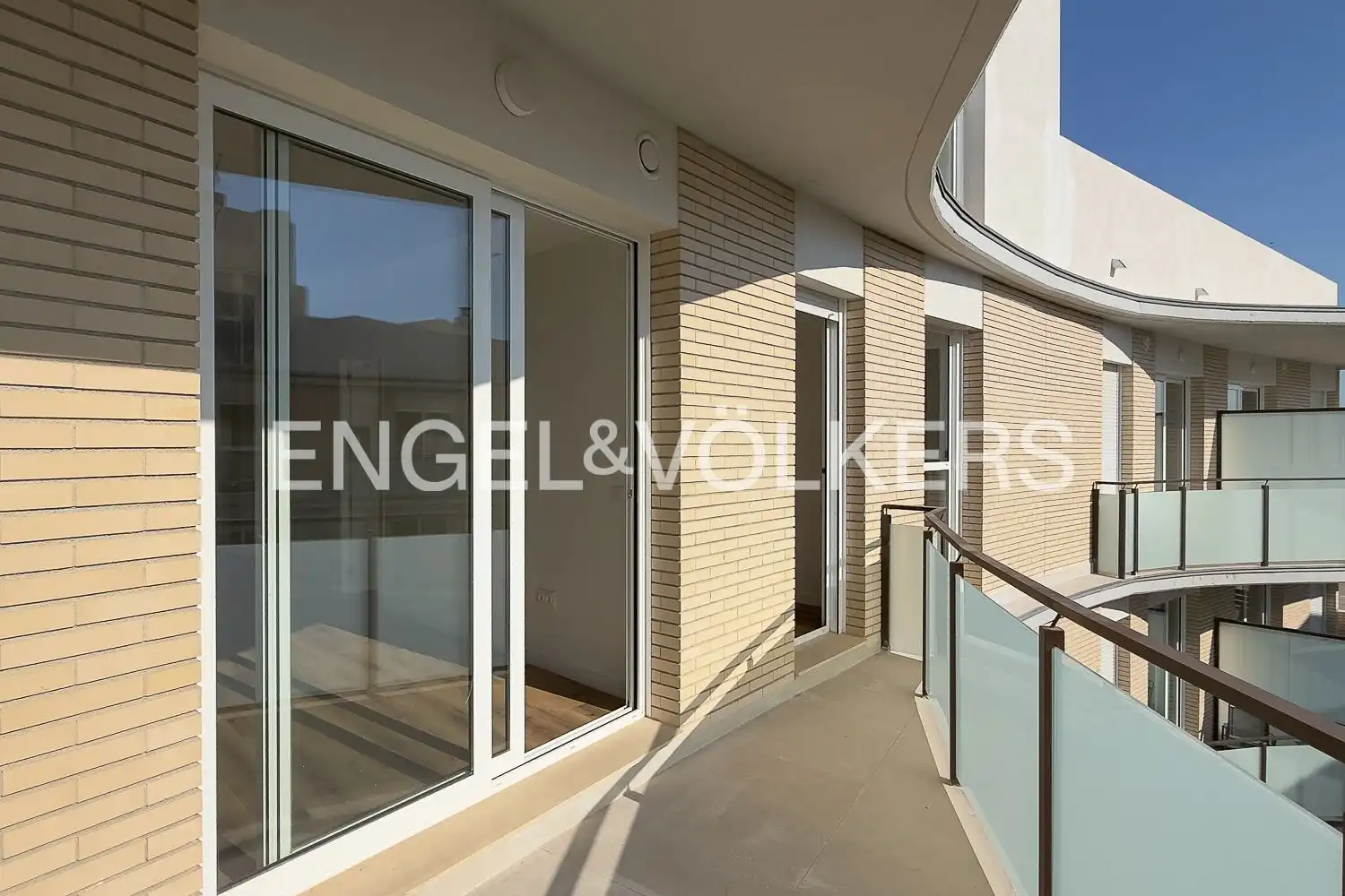 Terraza de Piso de alquiler en Alginet con Calefacción, Terraza y Trastero