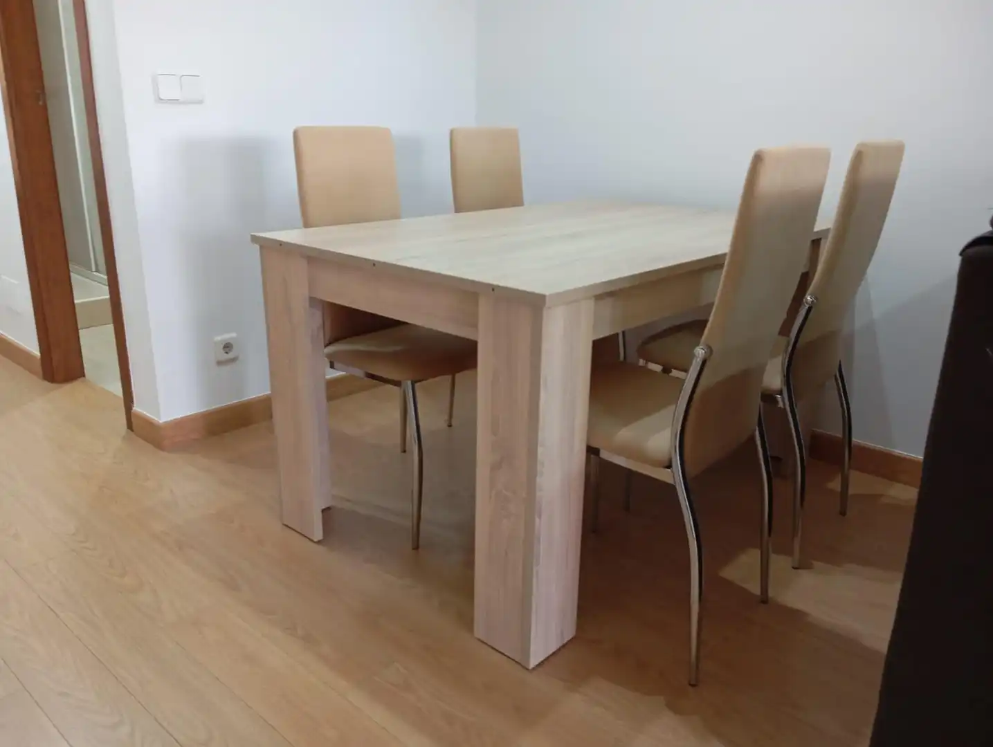 Comedor de Planta baja de alquiler en La Unión con Aire acondicionado, Jardín privado y Amueblado