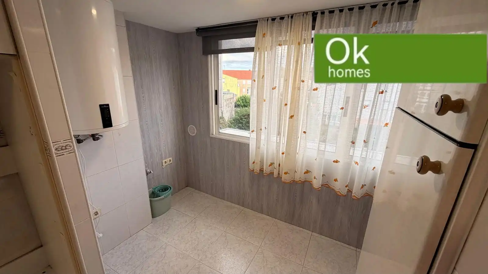 Bedroom of Flat for sale in Arteixo  with Furnished, Oven and Microwave