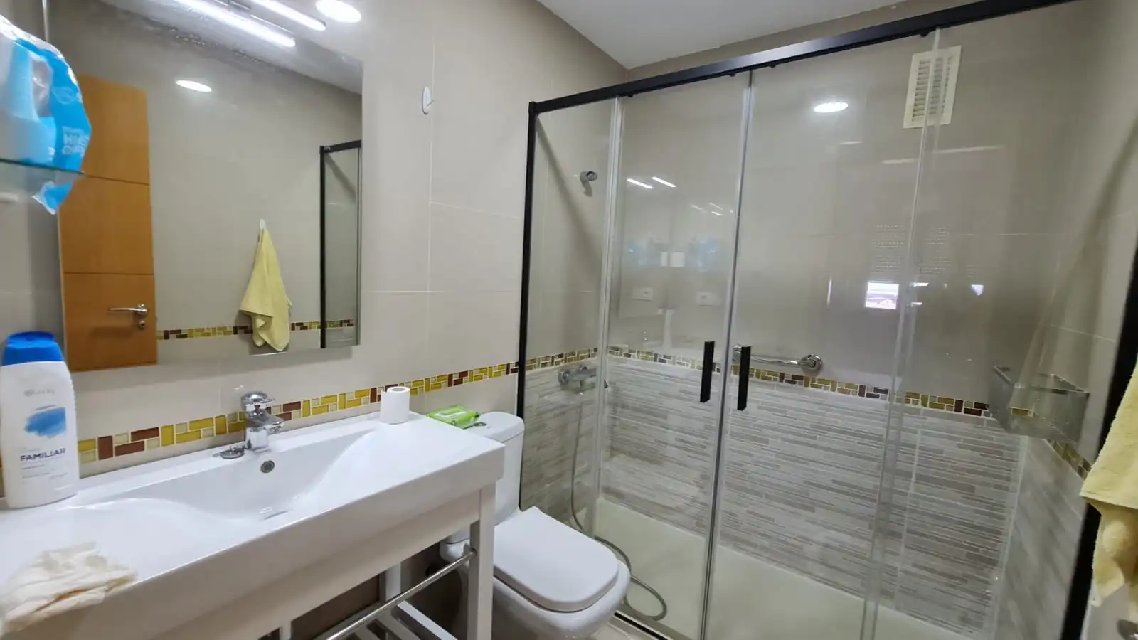 Badezimmer von Wohnung zur Miete in San Fernando mit Klimaanlage, Möbliert und Ofen