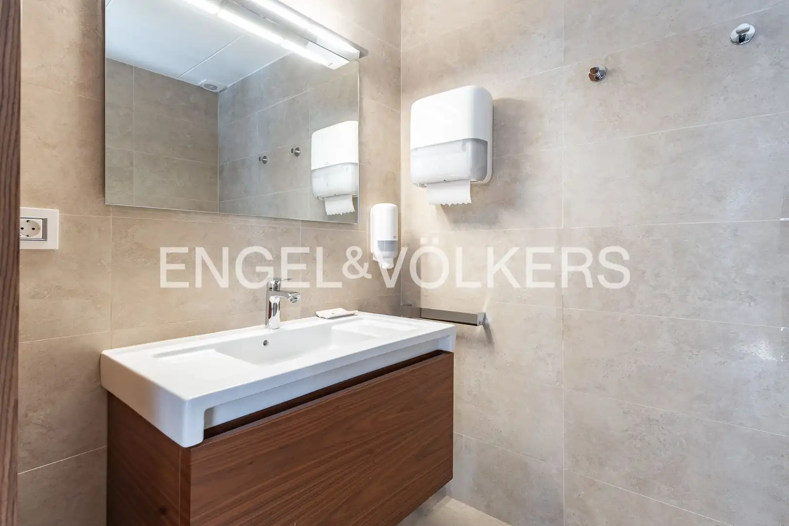 Baño de Piso en venta en Barcelona con Calefacción y Parquet
