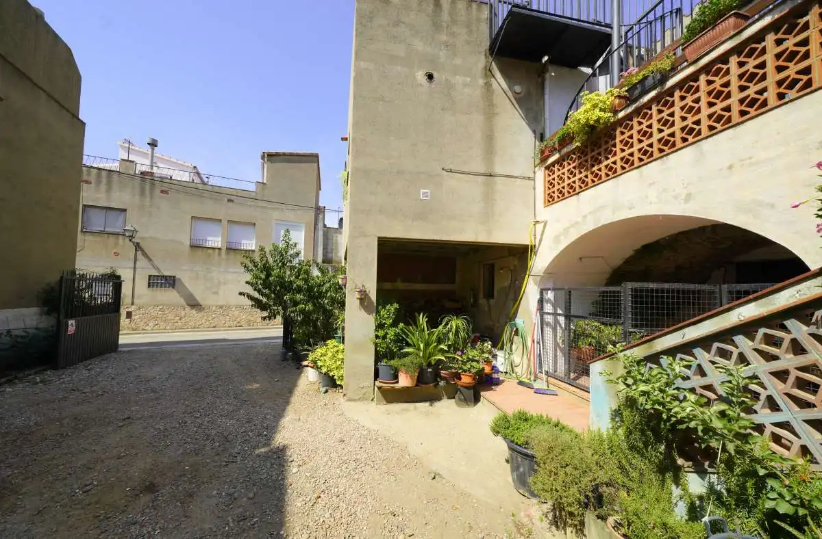 Casa pareada en venta en Palau-saverdera, imagen 6