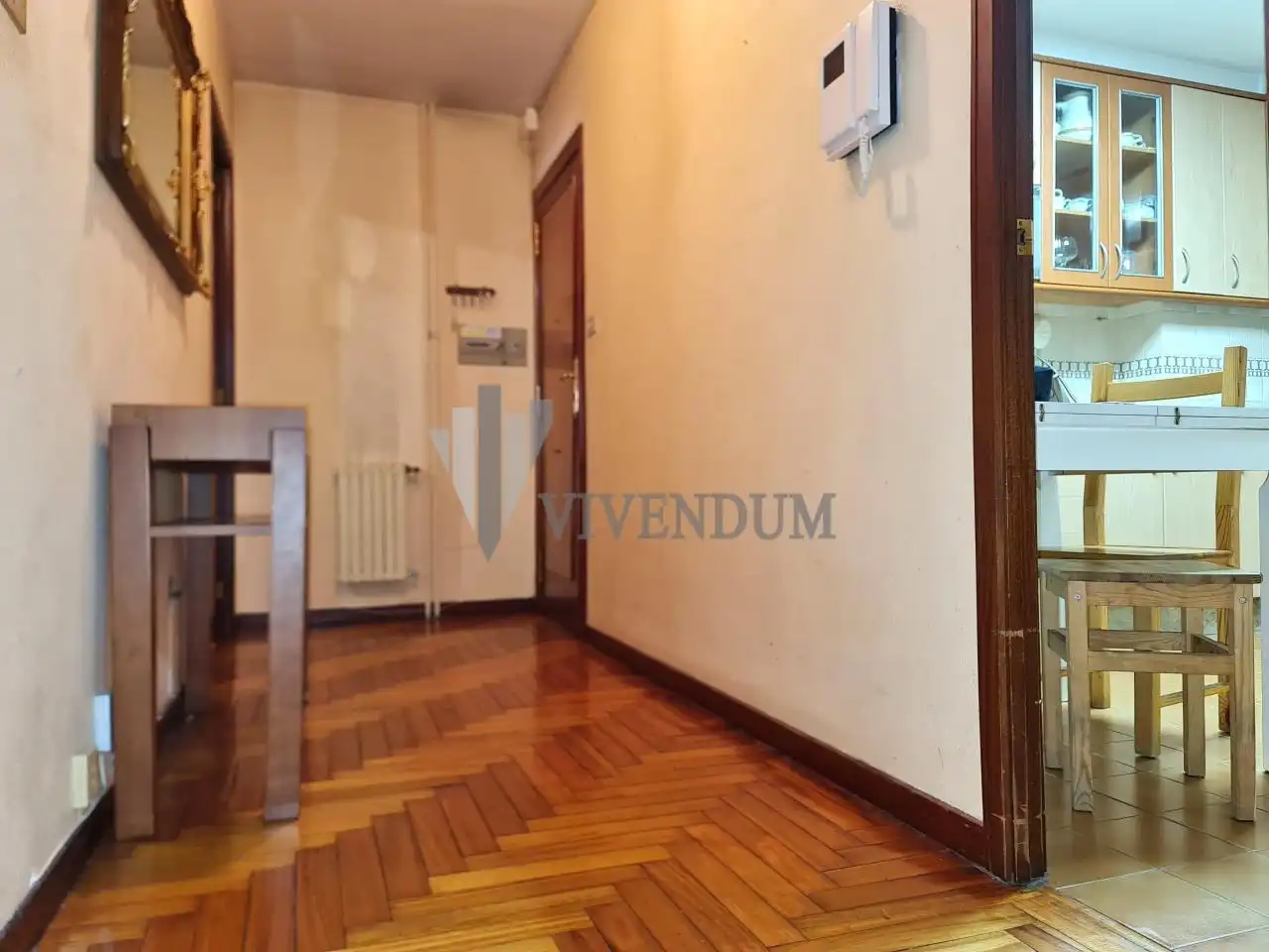 Habitación de Piso en venta en Vigo  con Calefacción, Parquet y Terraza