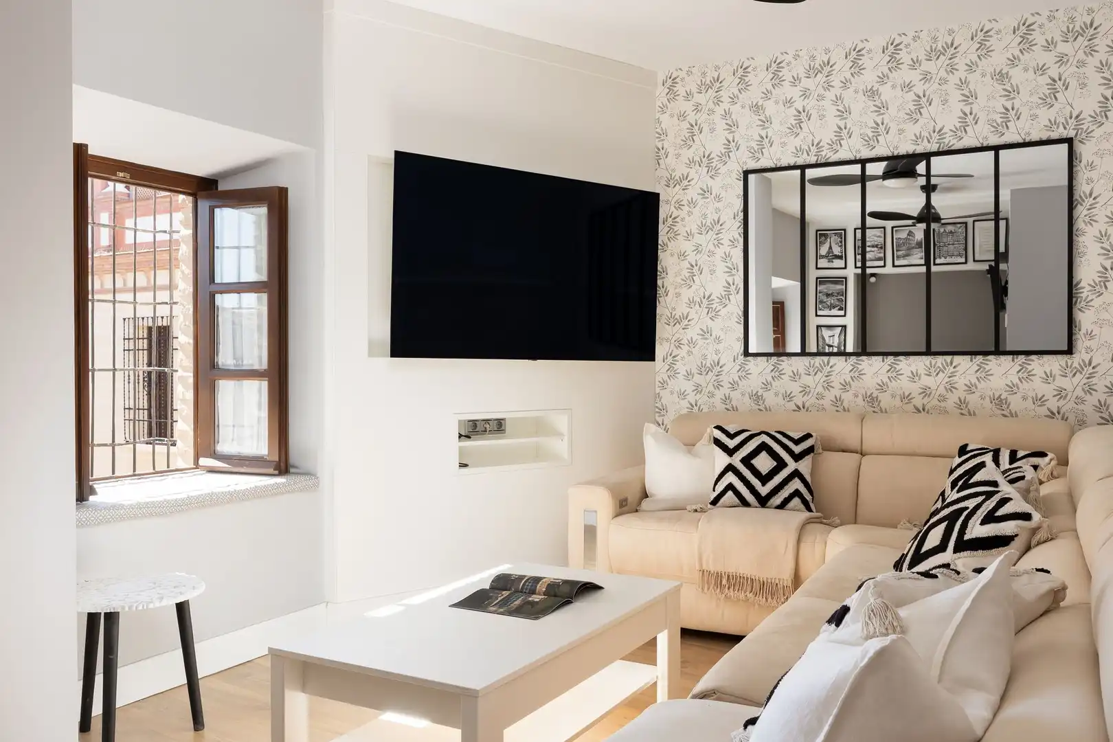 Living room of Attic for sale in Antequera