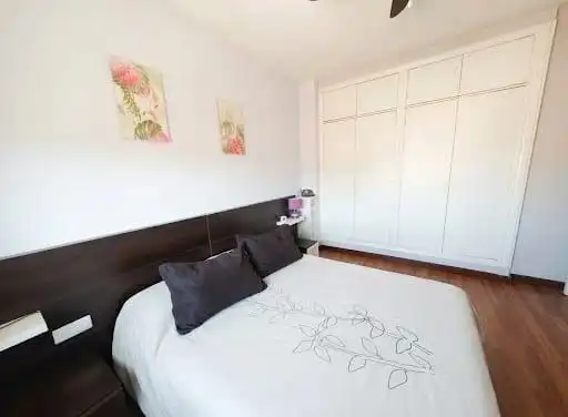 Bedroom of Houses for sale in Plasencia  with Air Conditioner