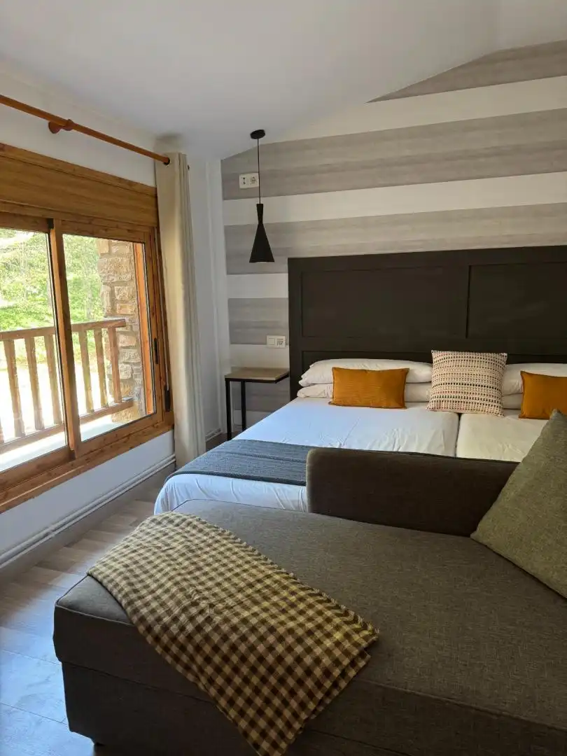 Habitación de Edificio en venta en Alp poble
