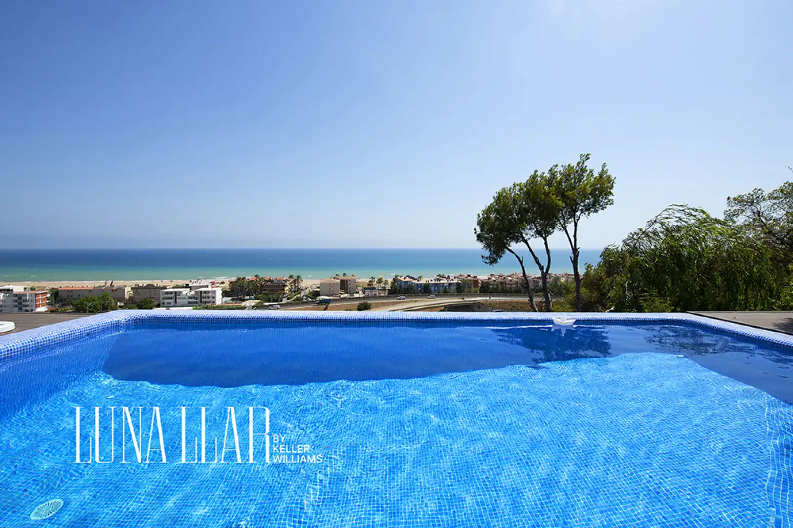 Schwimmbecken von Haus oder Chalet zur Miete in Sitges mit Klimaanlage, Terrasse und Möbliert