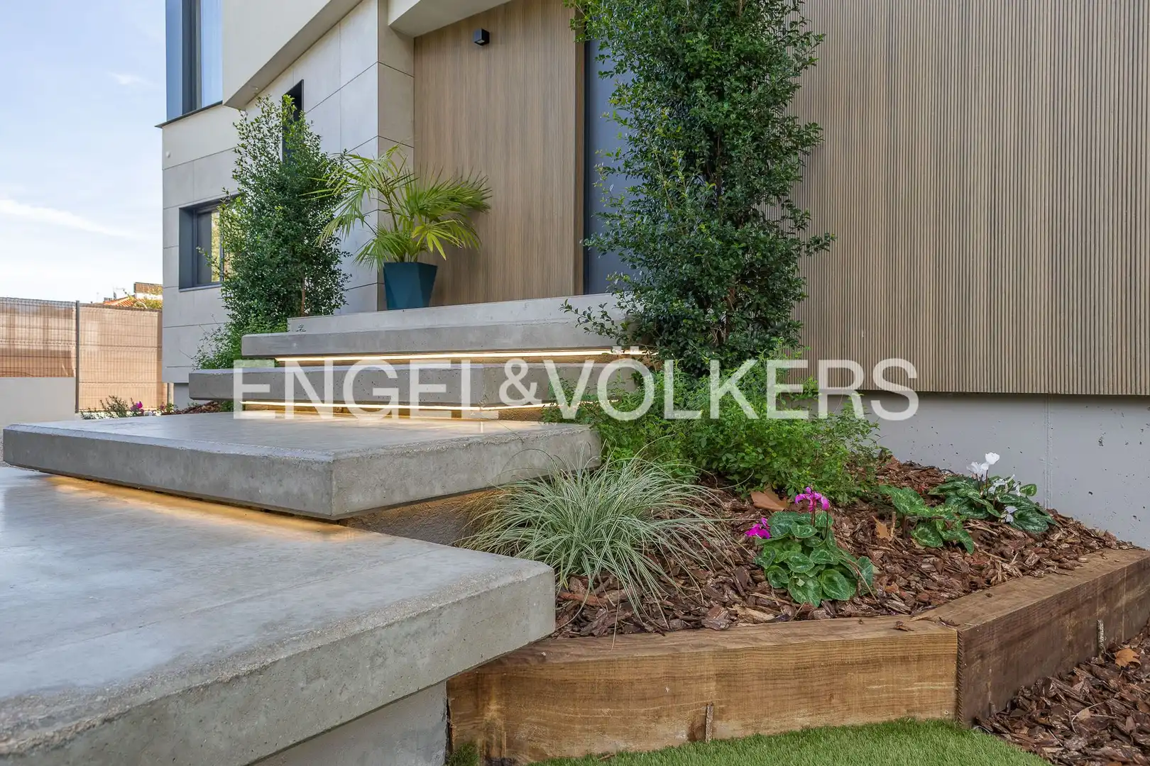 Terrace of Houses for sale in Sant Cugat del Vallès  with Air Conditioner, Heating and Private garden