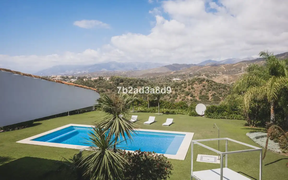 Jardí de Casa o xalet en venda en Marbella amb Aire condicionat, Jardí privat i Terrassa