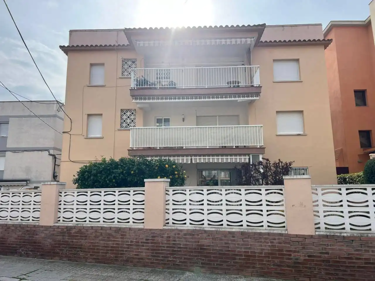 Vista exterior de Piso en venta en Cubelles con Terraza