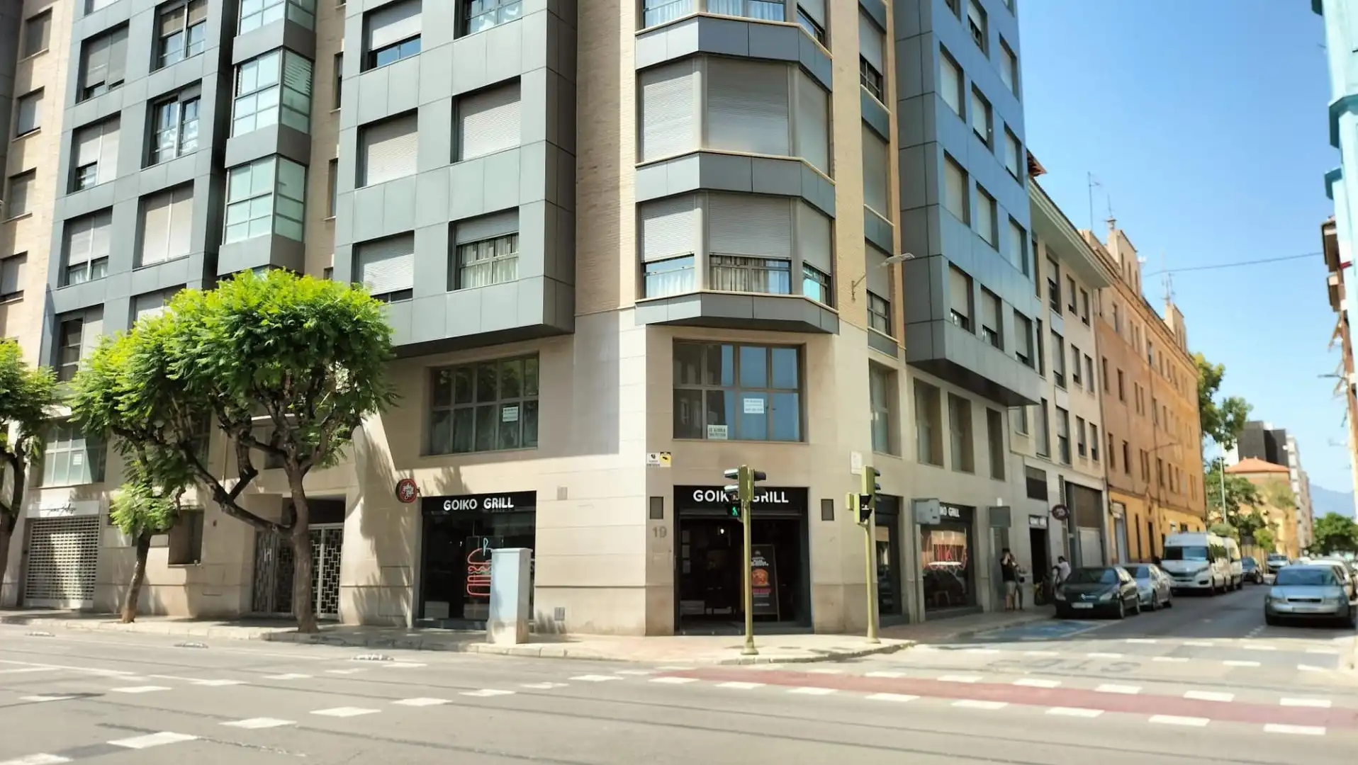 Local comercial de lloguer a Avenida HERMANOS BOU 19, imagen 3
