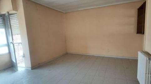 Foto 2 de Pis en venda a Calle Malaga Fs, 29, Flores de Sil - La Placa, León