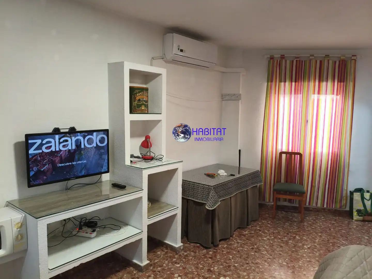 Wohnzimmer von Wohnung zur Miete in Granada mit Klimaanlage, Heizung und Möbliert