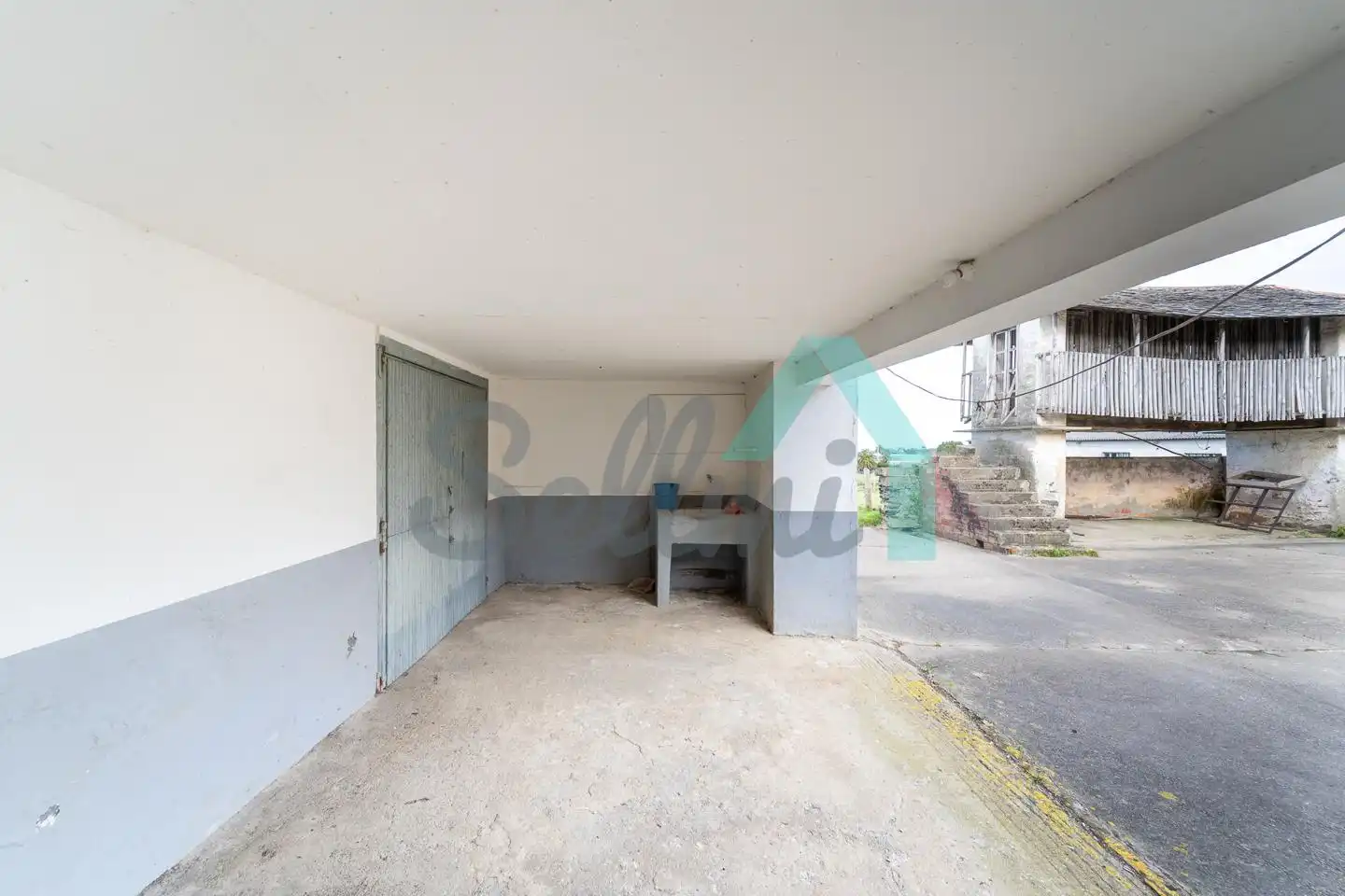Parking of Houses for sale in Valdés - Luarca  with Private garden and Parquet flooring