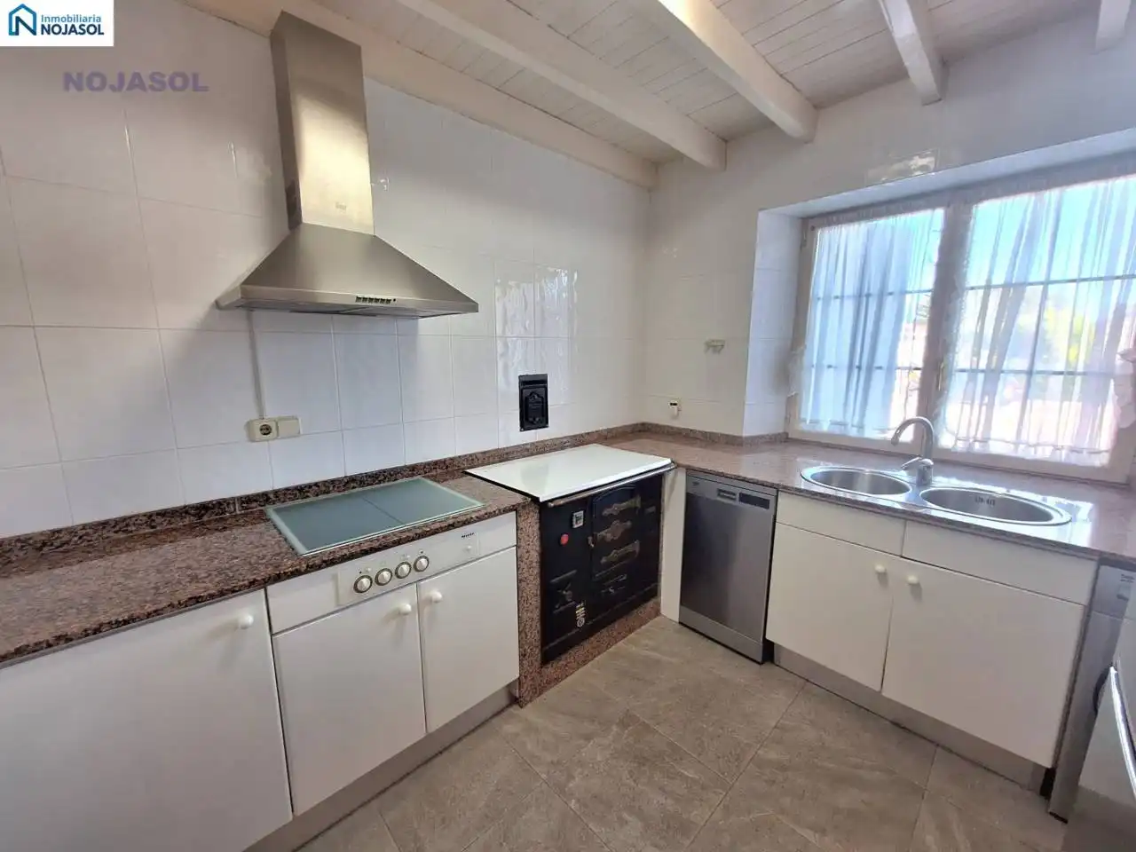 Cocina de Casa o chalet en venta en Arnuero con Calefacción y Jardín privado