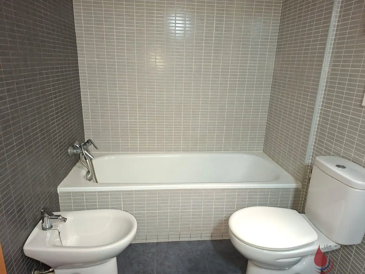 Baño de Piso en venta en El Vendrell con Calefacción y Balcón