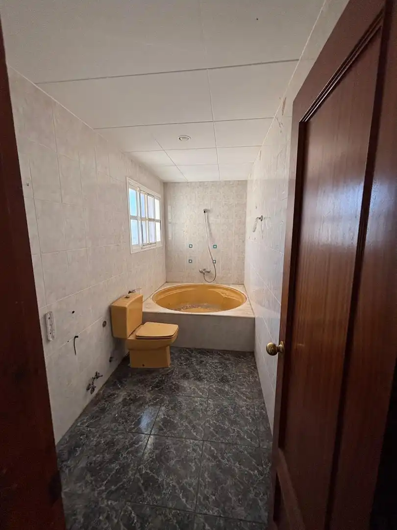 Bany de Casa o xalet en venda en Alcanar amb Jardí privat, Traster i Piscina