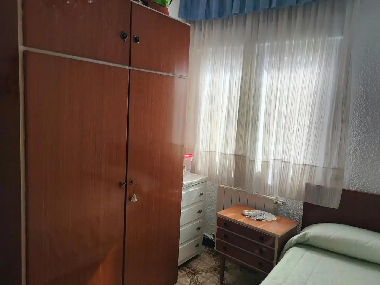 Dormitori de Pis en venda en La Almozara
