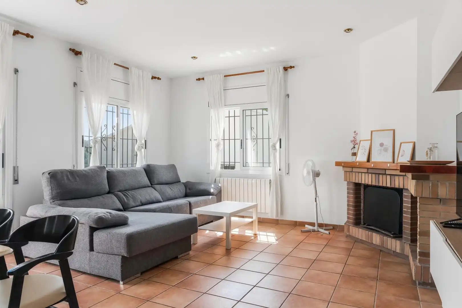 Sala de estar de Casa o chalet en venta en Vidreres con Aire acondicionado, Calefacción y Jardín privado