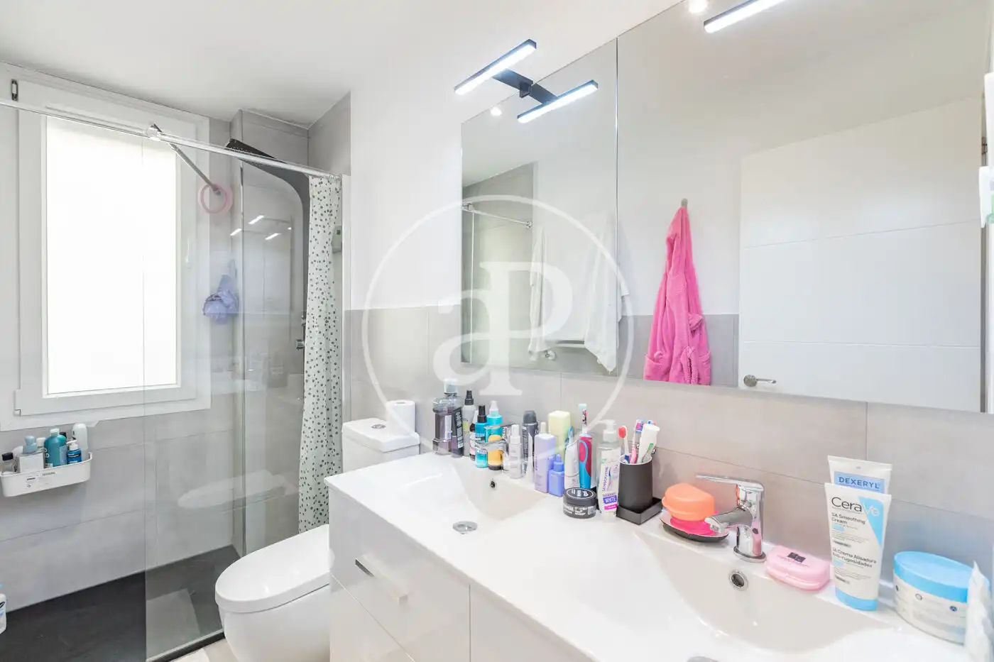 Baño de Piso en venta en Madrid con Aire acondicionado y Calefacción