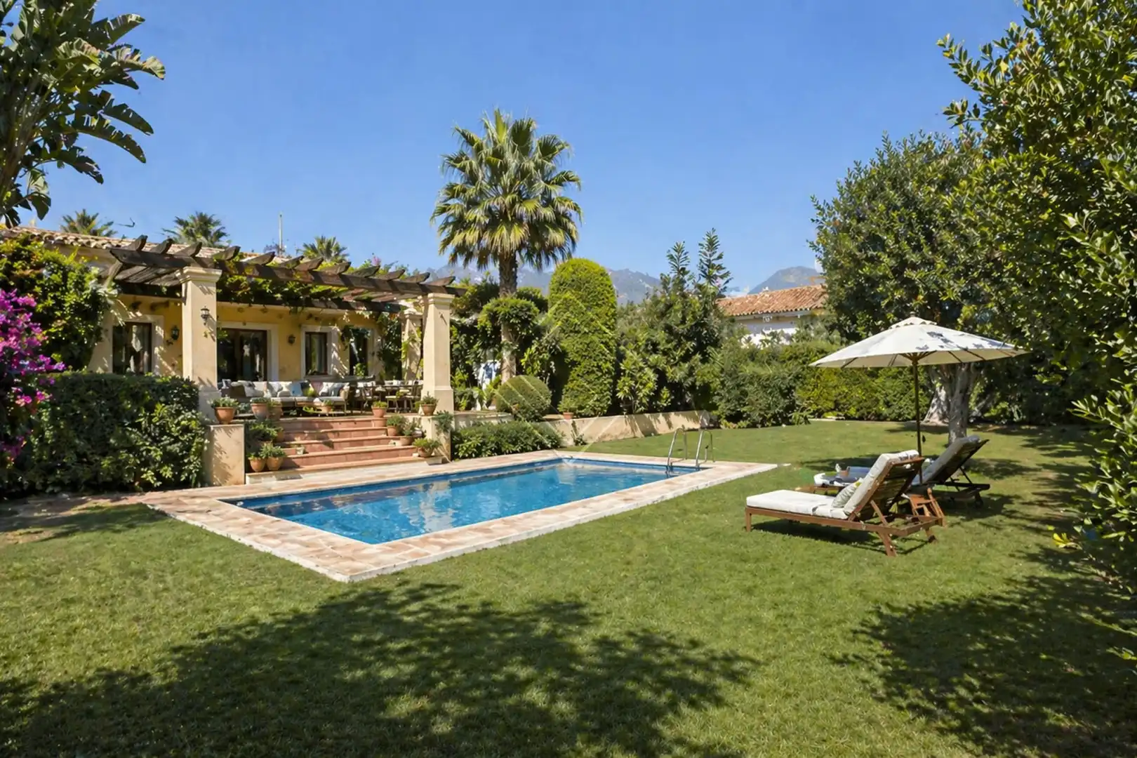 Villa mit Pool zum Verkauf in Milla de Oro
