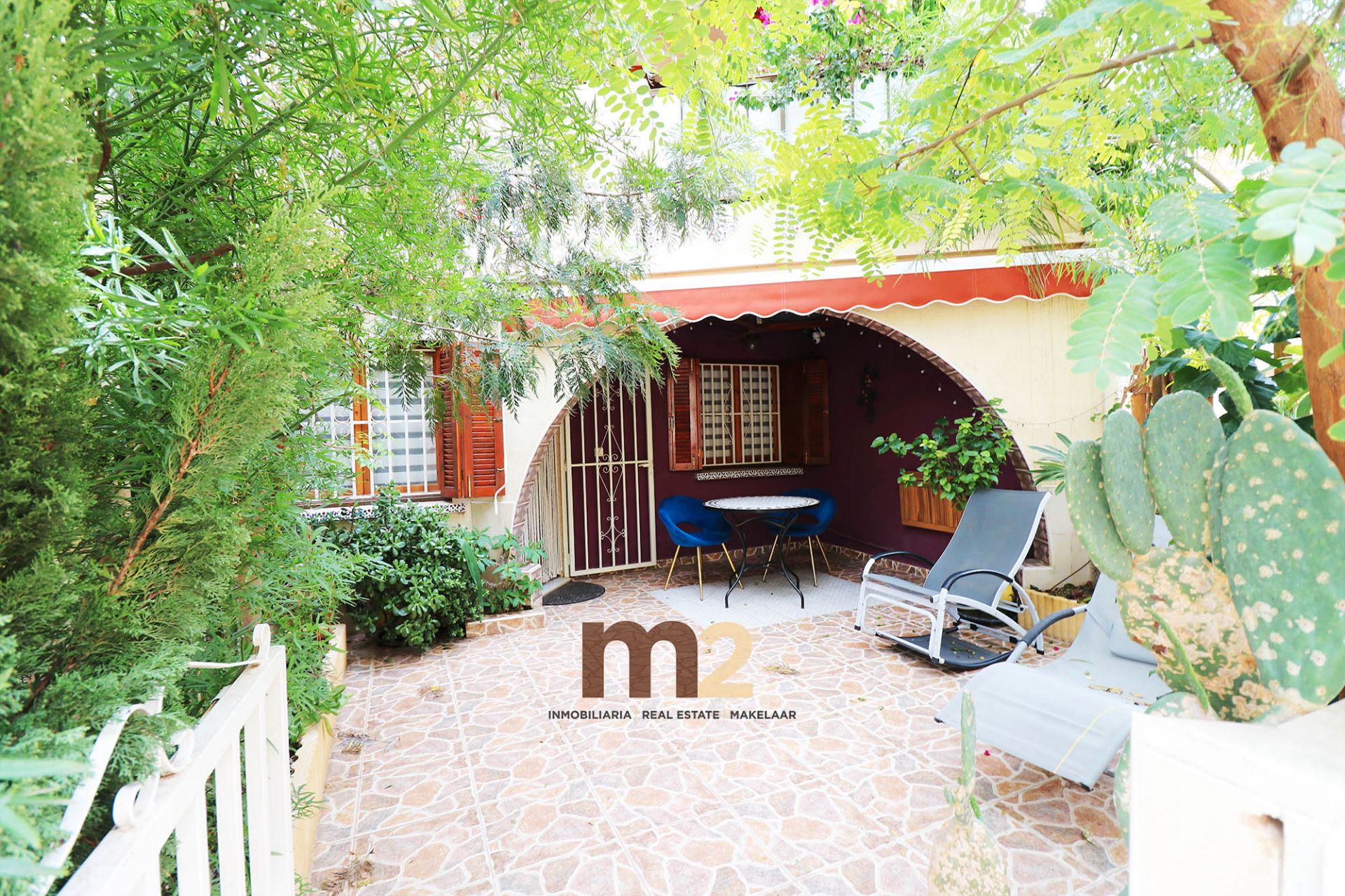 Garden of House or chalet for sale in Guardamar del Segura  with Air Conditioner, Terrace and Storage room