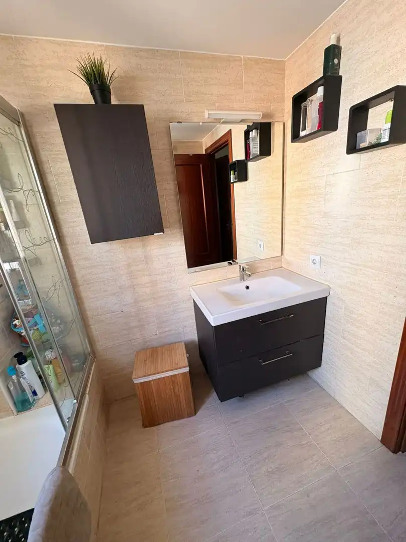 Baño de Piso en venta en Manzanares con Aire acondicionado y Calefacción