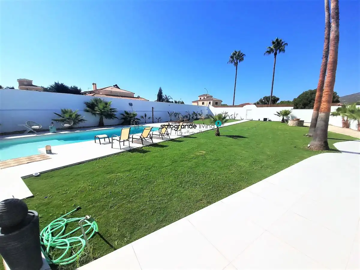 Garden of Houses for sale in La Línea de la Concepción  with Air Conditioner, Private garden and Terrace