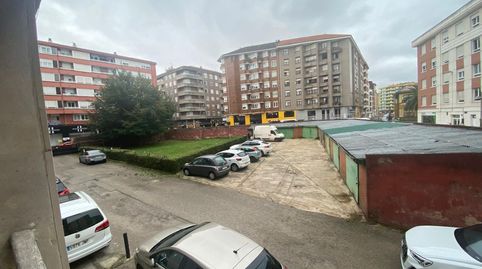Foto 4 de Pis en venda a Plaza Luis Hauzeur, El Parque - Zapatón, Torrelavega