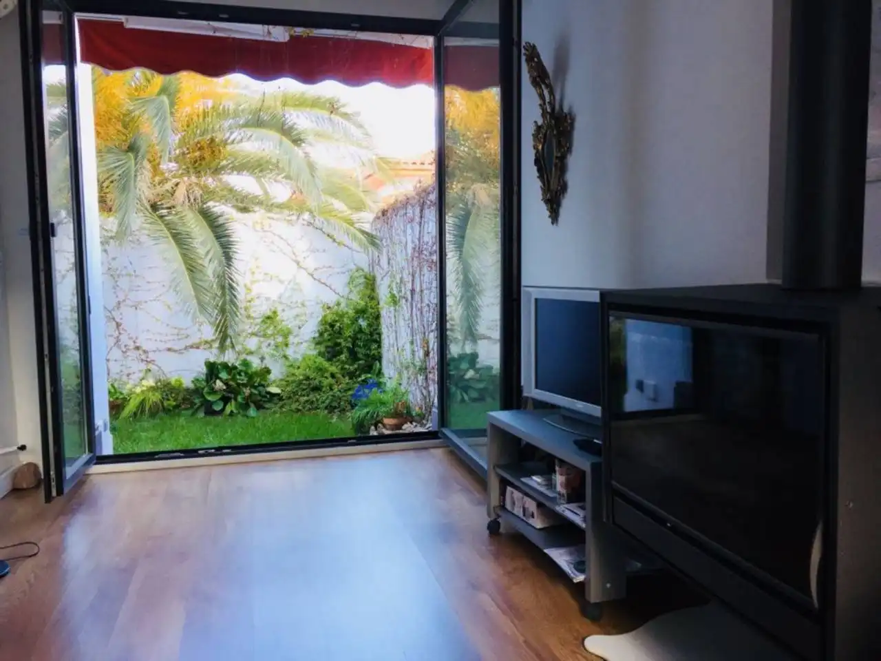 Sala d'estar de Casa o xalet en venda en Baza amb Jardí privat