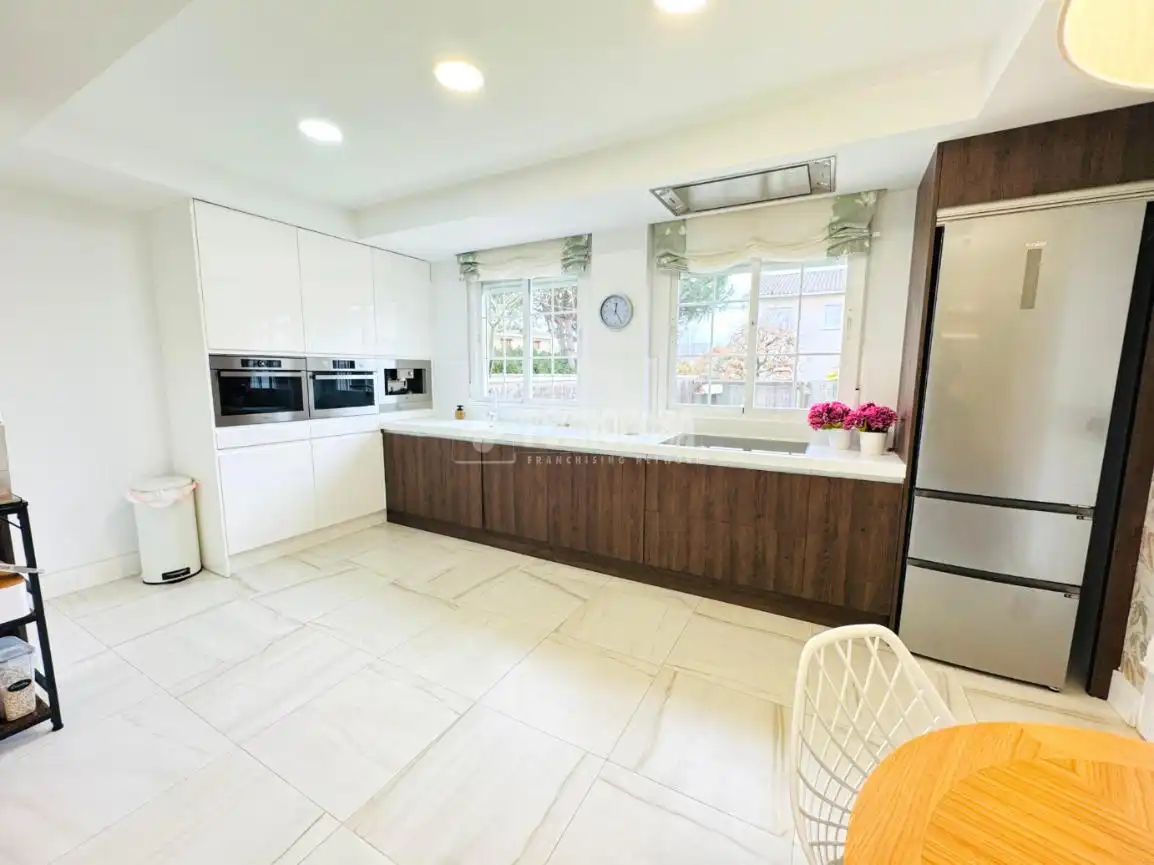 Cocina de Casa adosada en venta en Pepino con Aire acondicionado, Calefacción y Terraza